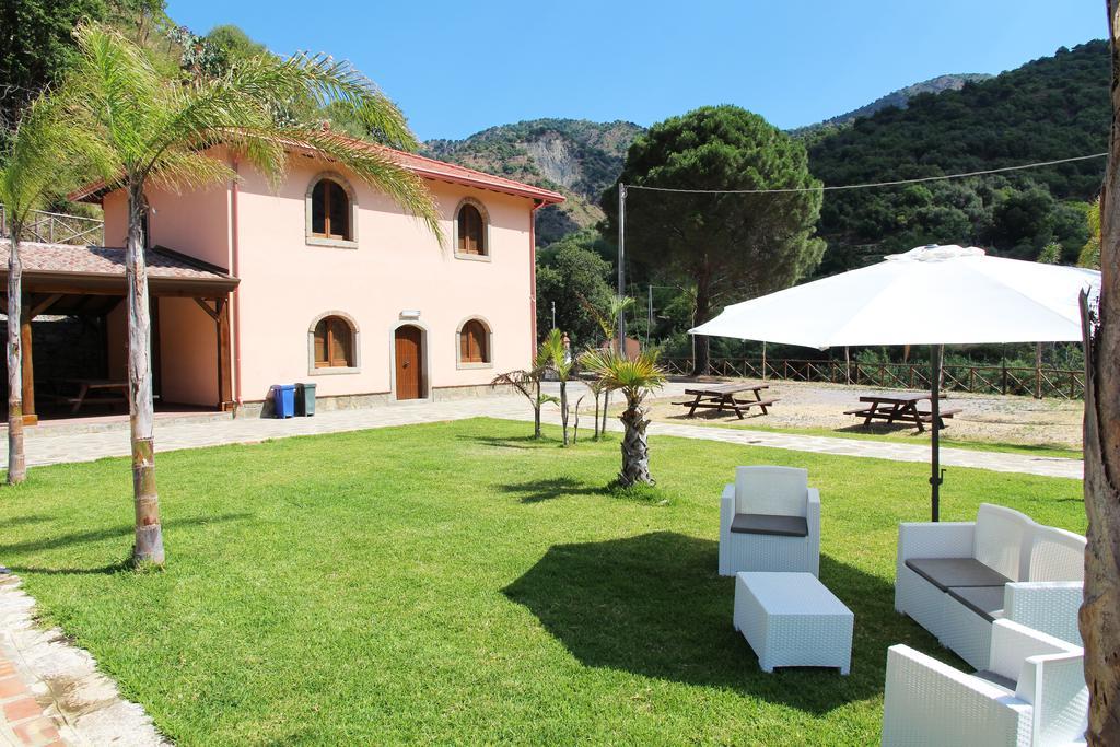 Profetina Village Motta Camastra Exterior foto