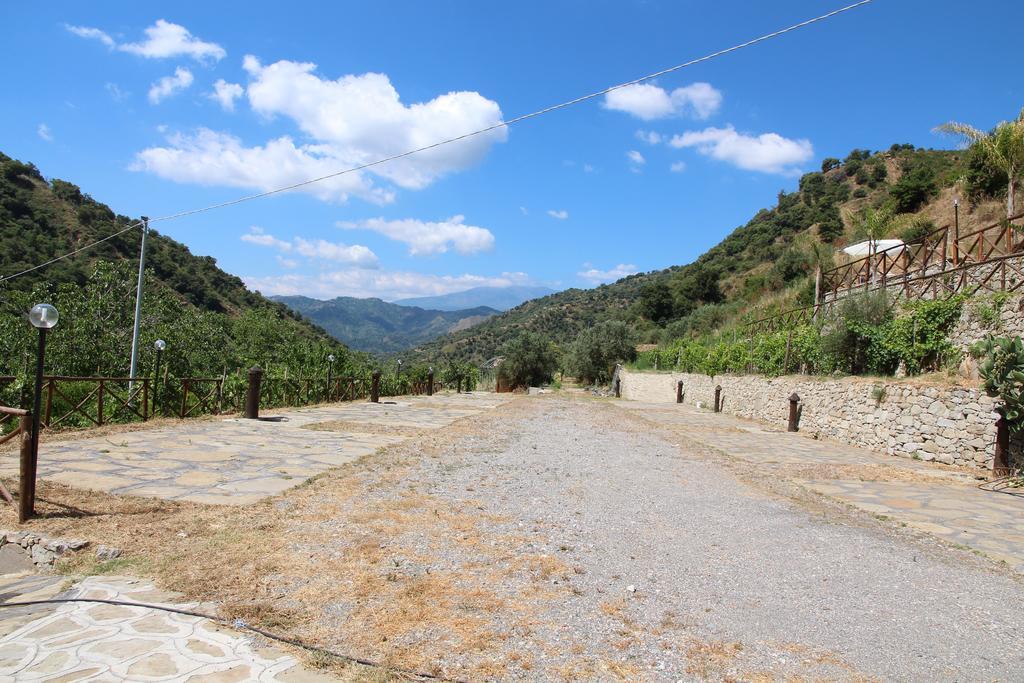 Profetina Village Motta Camastra Exterior foto